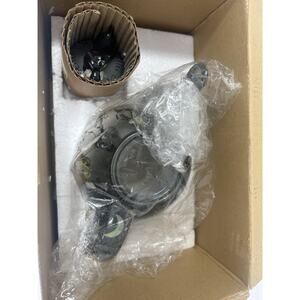 Disney SHOWCASE COLLECTION by Paul Cardew "LADY AND THE TRAMP" Teapot 2000 W/Box